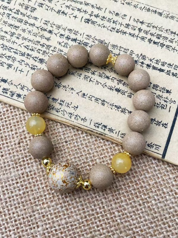 White Ambergris 17cm · 1.2cm Beads