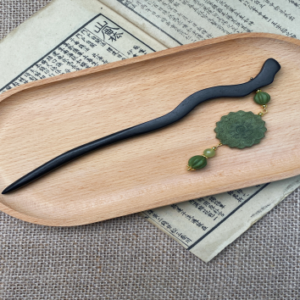 Hairpin with Longjing Herbal Pendant